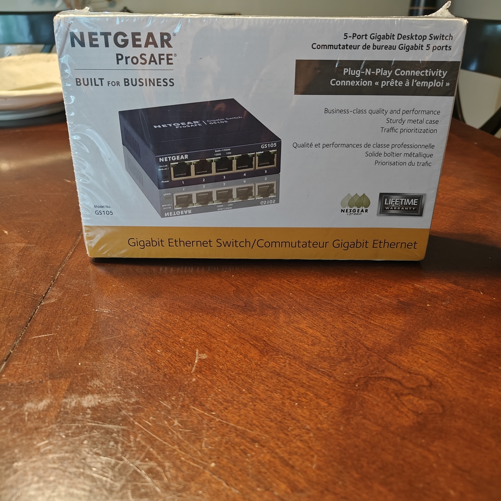 NETGEAR ProSAFE 5-Port Gigabit Ethernet Switch - Black